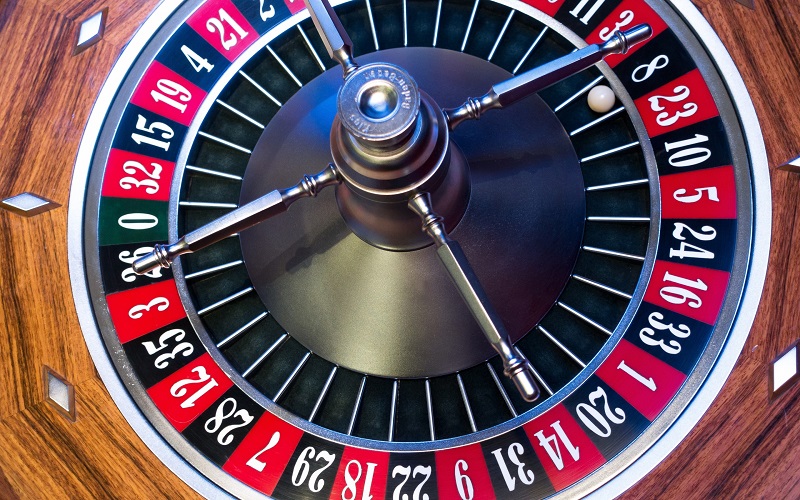 The Science Behind Roulette: Understanding the Math of this Popular Game